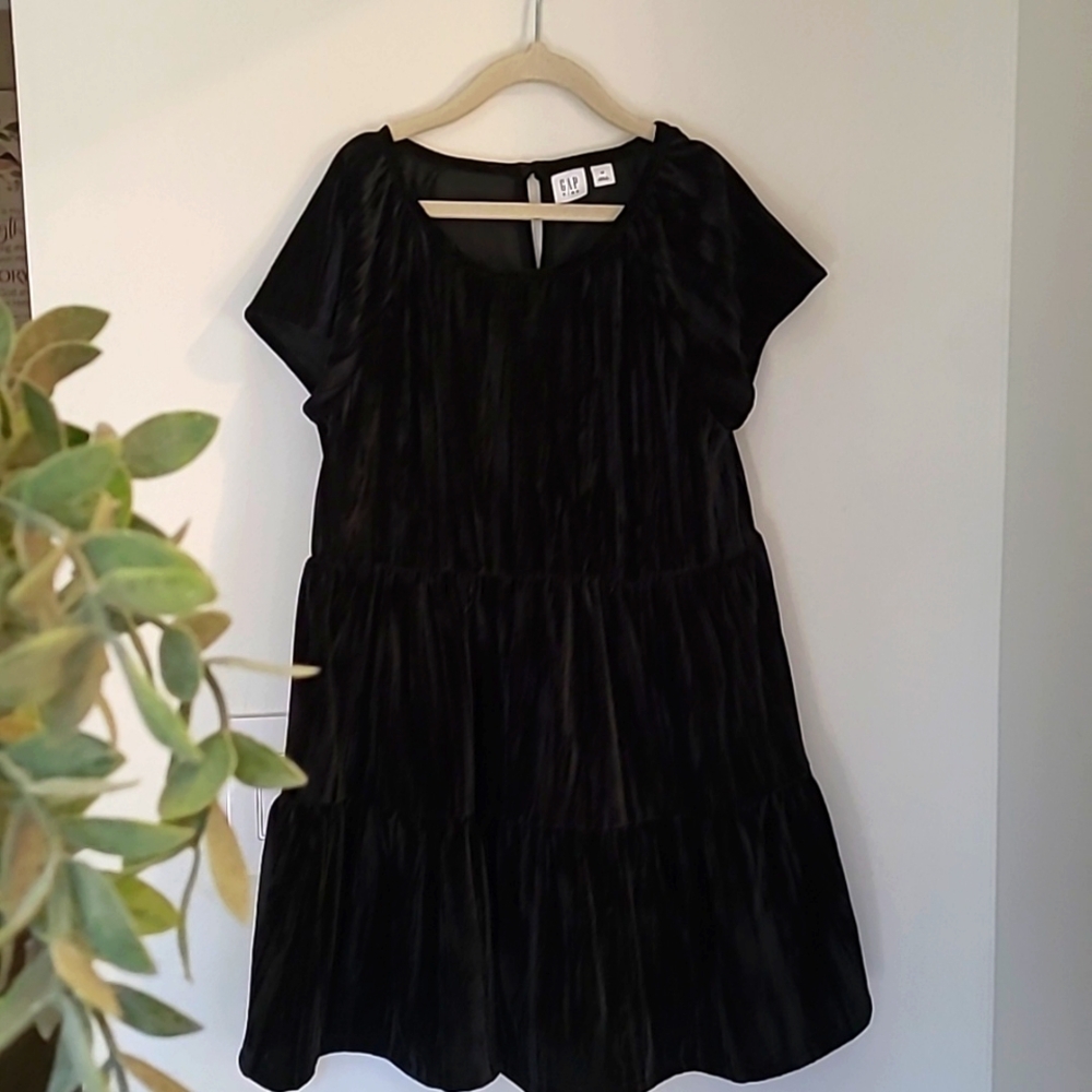Gap girl's velvet dress size medium 8-10 black